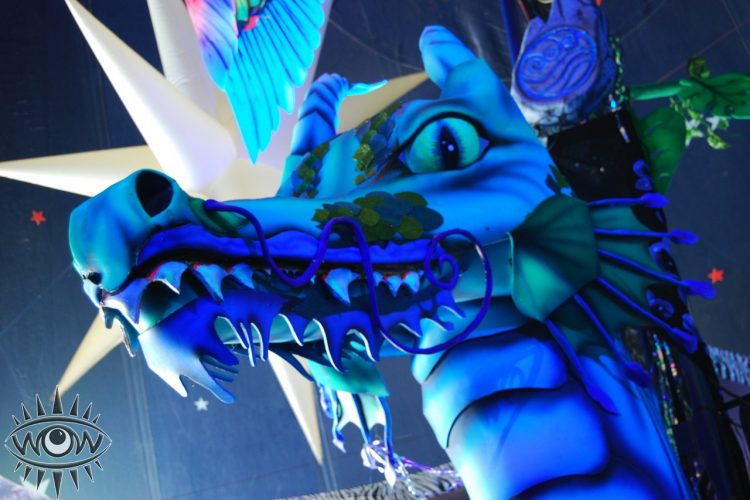 Dragon 3d Para eventos escenarios Arte fluorescente escultura goma eva