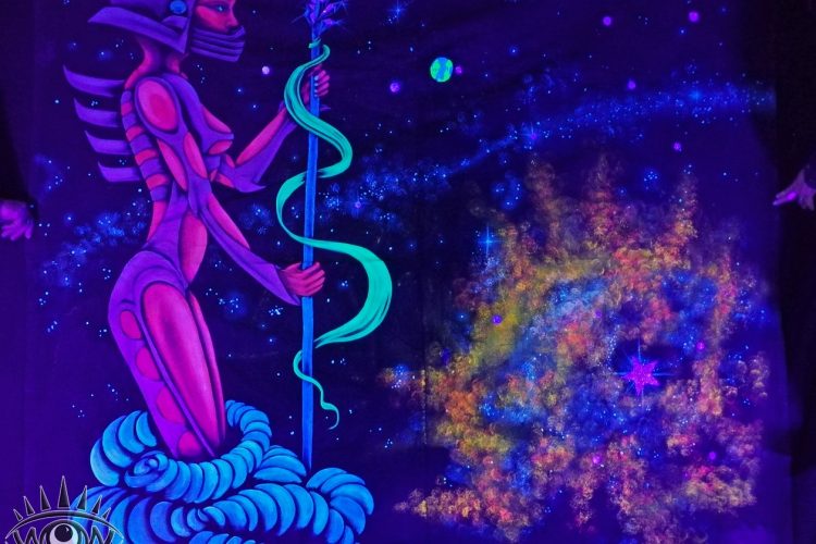 arte en tela pintada fluorescente alienígena