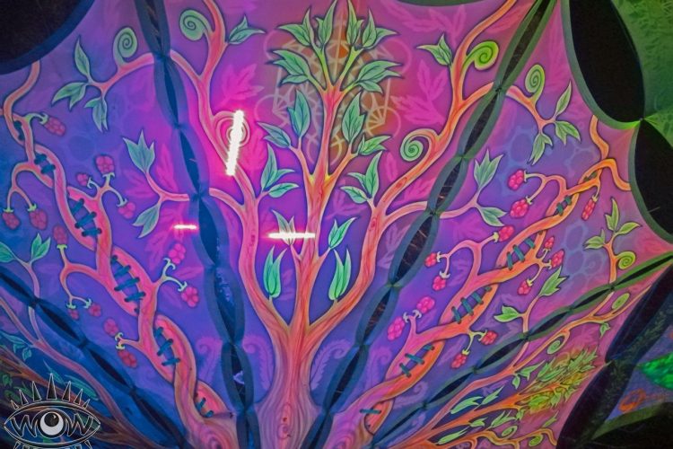 arte psicodelico spray tela licra arbol magico fluorescente pintado a mano