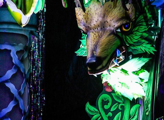 Arte hecho a mano dragones 3d bosque organico escenario festival model