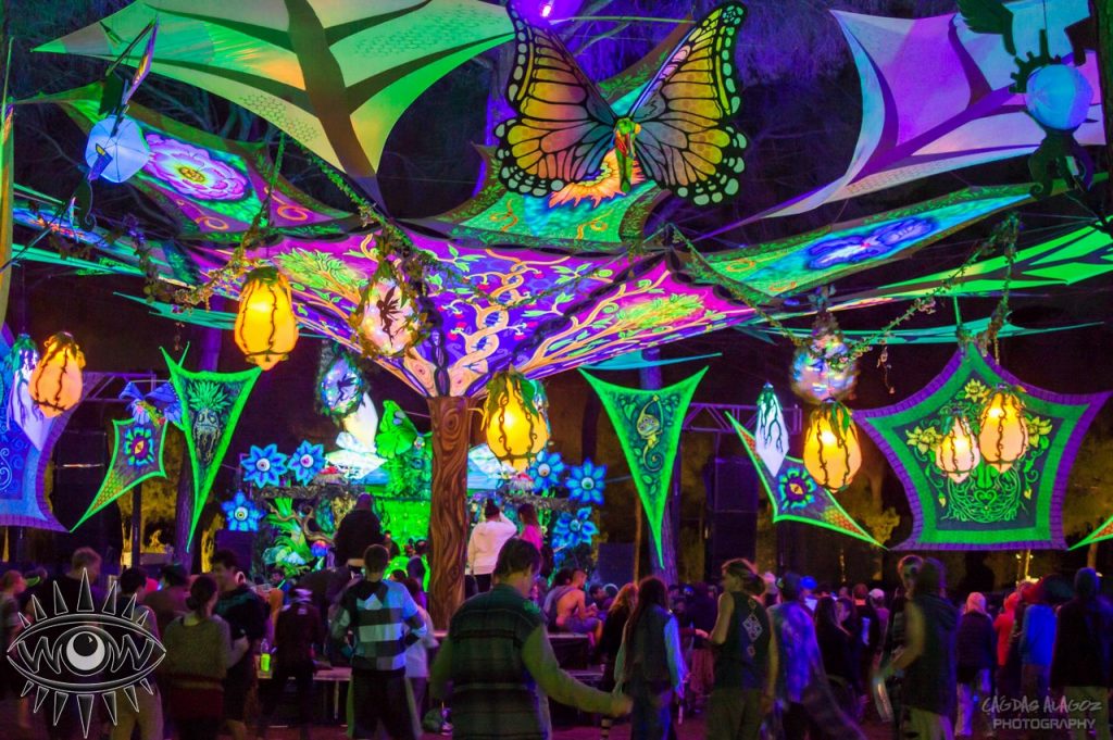 Evento al aire libre decoracion bosque encantado por alquiler