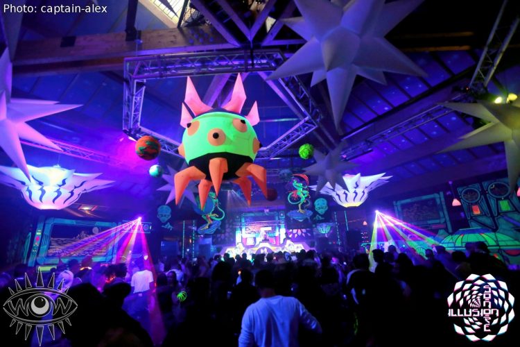 arte impactante para eventos esculturas geométricas hinchables discotecas
